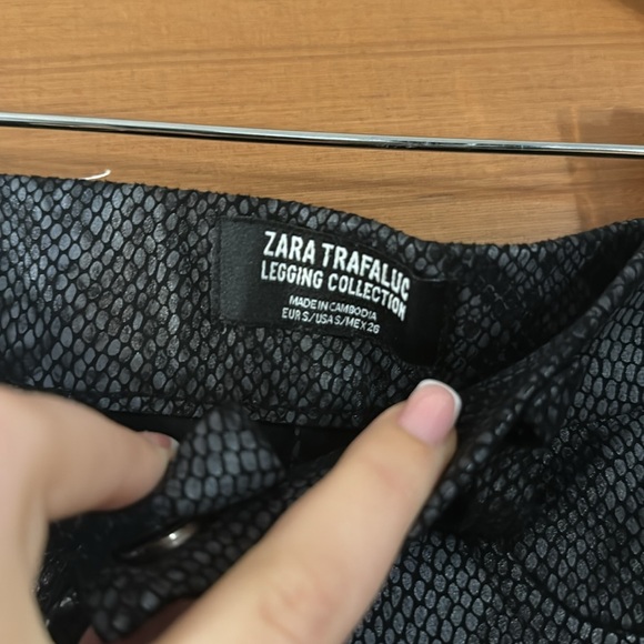 Snakeskin design legging from Zara - Picture 3 of 5